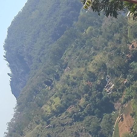 Apurvi Homestay Ella Esterno foto
