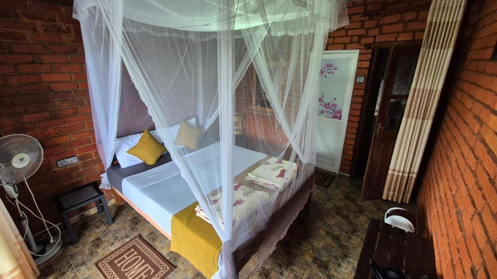 Apurvi Homestay Ella Esterno foto