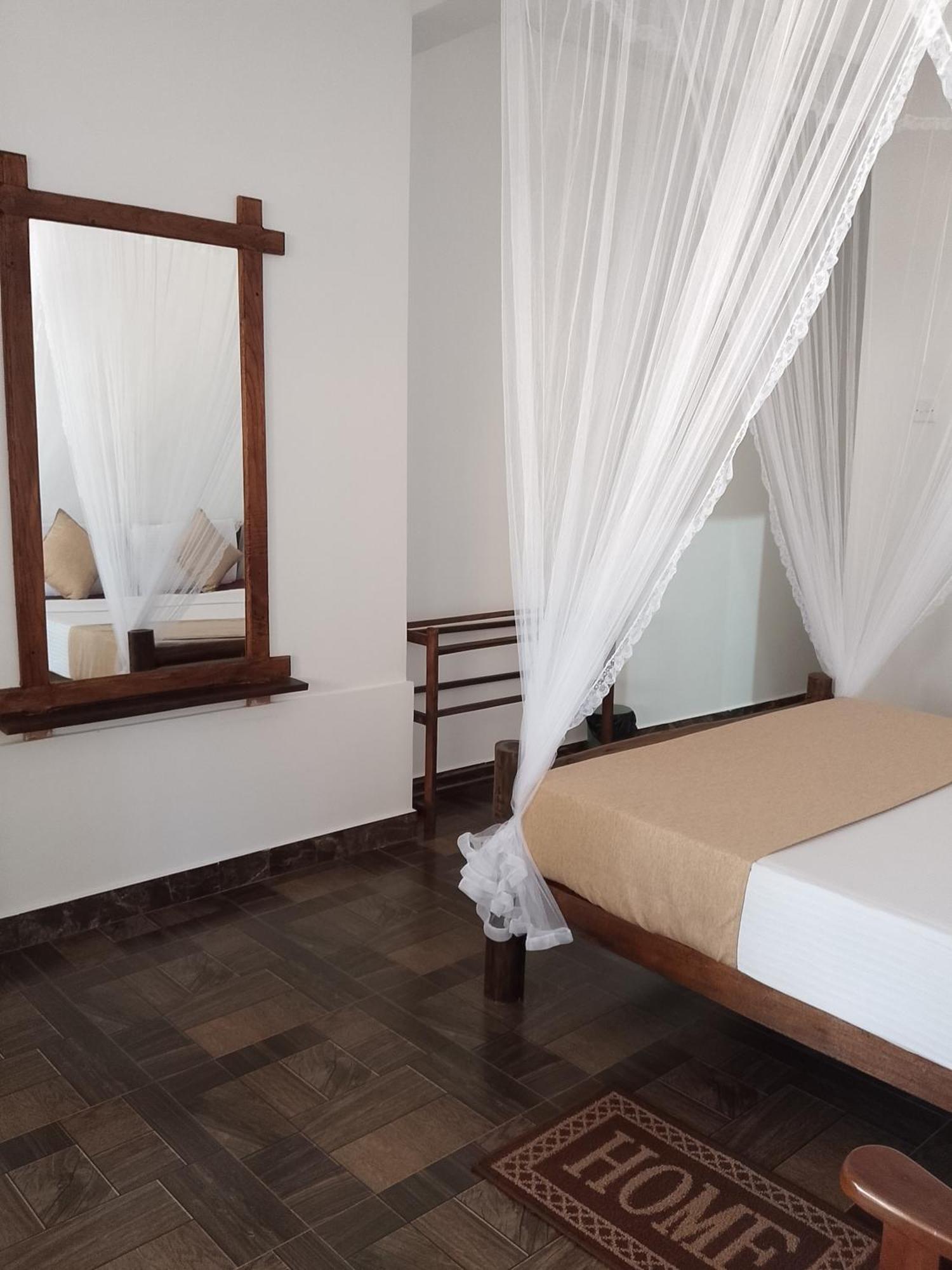 Apurvi Homestay Ella Esterno foto