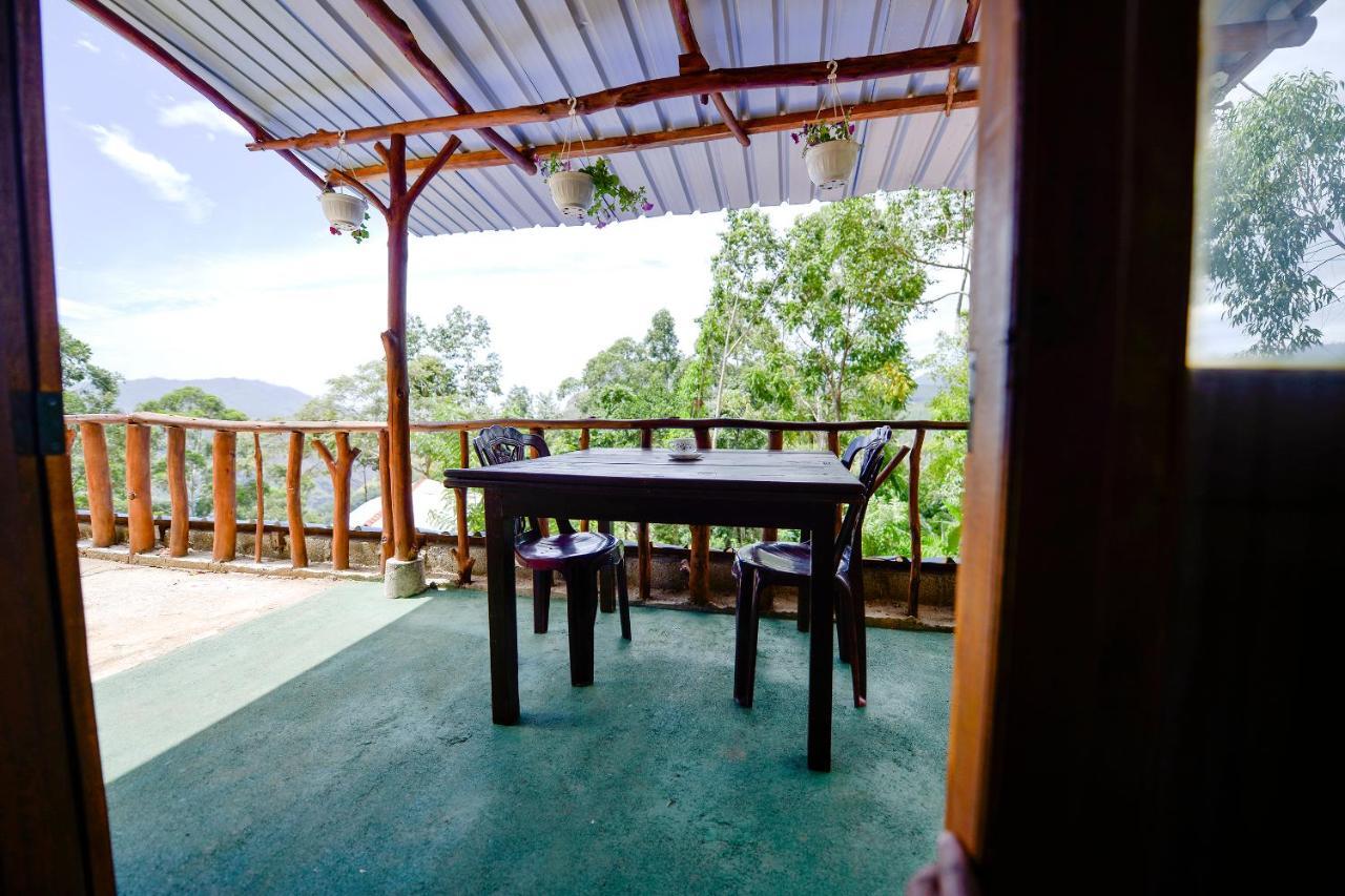 Apurvi Homestay Ella Esterno foto