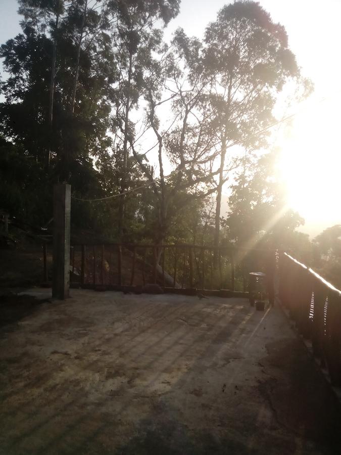 Apurvi Homestay Ella Esterno foto